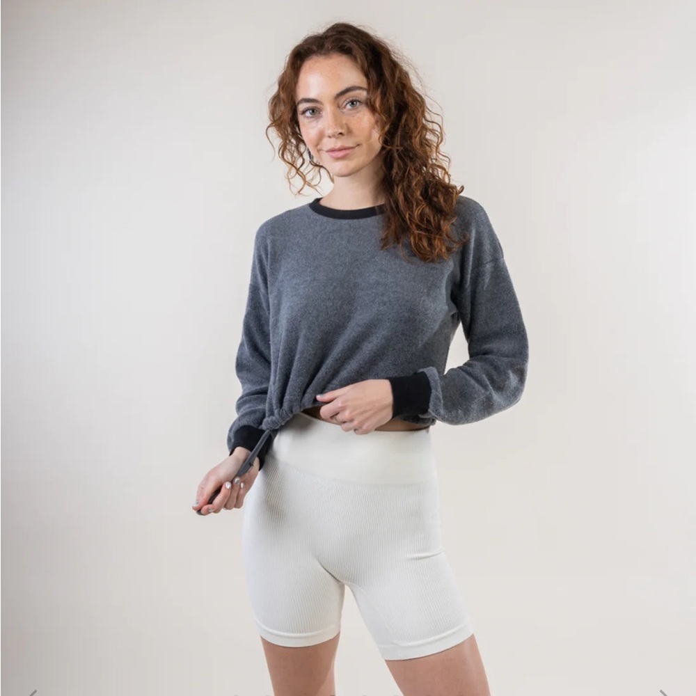 Feat Blanket Blend Cropped Crewneck